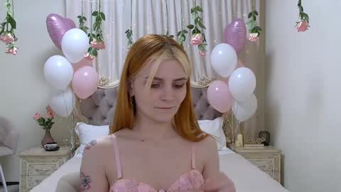 Kelly Stoneys online show from 02/11/25, 09:14