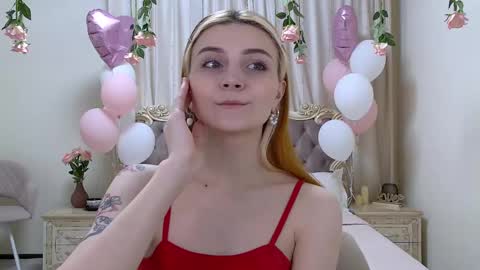 Kelly Stoneys online show from 03/04/25, 08:38