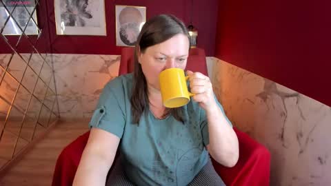 Kelly online show from 06/07/26, 08:40