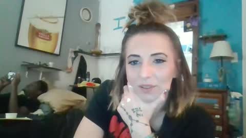 Snapshot of kellyy_marieee13 chatting on 05/01/26, 06:18 kellyy_marieee13 online show from 05/01/26, 06:18