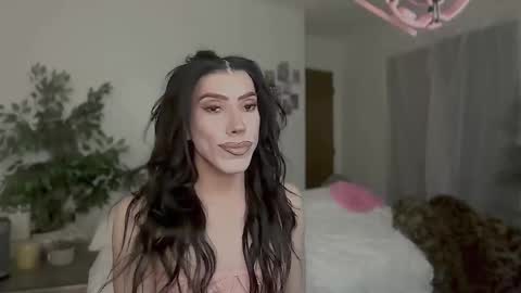 Snapshot of kelsdontstop chatting on 01/13/26, 11:21 Kelsi online show from 01/13/26, 11:21