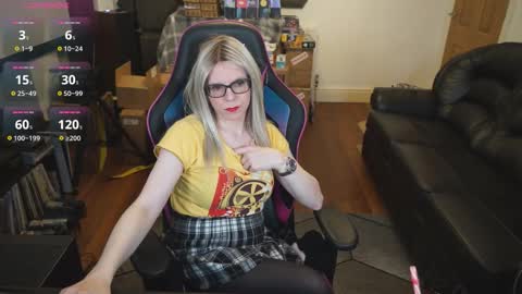 Snapshot of kelseycobalt chatting on 11/24/25, 09:25 kelseycobalt online show from 11/24/25, 09:25