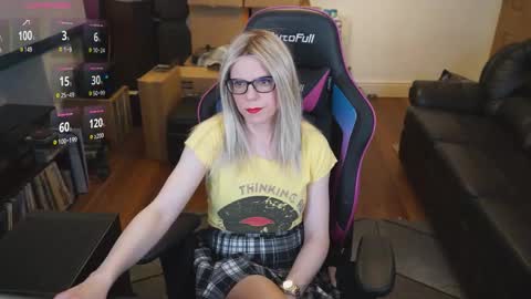 Snapshot of kelseycobalt chatting on 12/21/25, 08:49 kelseycobalt online show from 12/21/25, 08:49