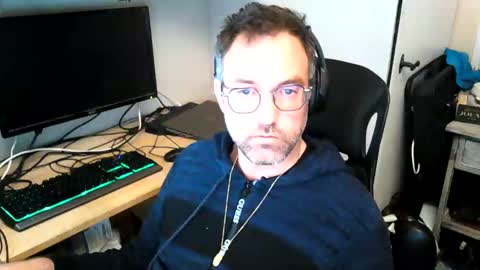 Snapshot of kelvin06133 chatting on 01/12/25, 09:51 kelvin06133 online show from 01/12/25, 09:51