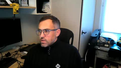 Snapshot of kelvin06133 chatting on 01/25/25, 04:13 kelvin06133 online show from 01/25/25, 04:13