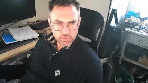 Snapshot of kelvin06133 chatting on 02/09/25, 12:19 kelvin06133 online show from 02/09/25, 12:19