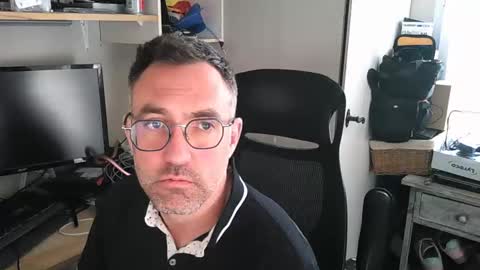 Snapshot of kelvin06133 chatting on 03/28/26, 01:43 kelvin06133 online show from 03/28/26, 01:43