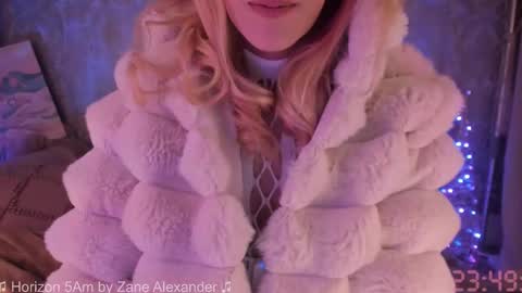 Snapshot of kemii chatting on 11/26/25, 11:50 Kemii online show from 11/26/25, 11:50