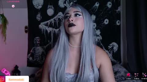 Snapshot of kemmadakii chatting on 12/22/25, 11:02 Kemma online show from 12/22/25, 11:02