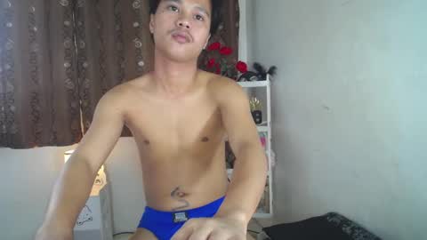 Snapshot of ken8804 chatting on 03/25/26, 07:36 ken8804 online show from 03/25/26, 07:36