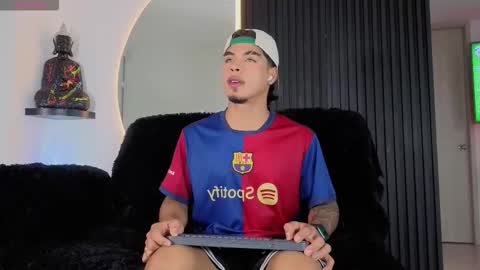 Snapshot of ken_boy_ chatting on 01/09/26, 08:21 online show from 01/09/26, 08:21