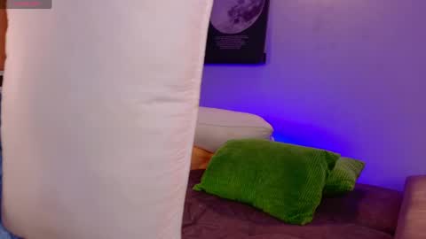   online show from 05/11/26, 02:45