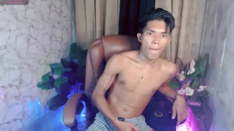 ken_minjun online show from 05/12/26, 12:35