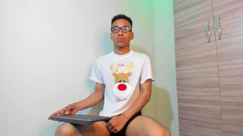 Snapshot of kenan_2601 chatting on 12/04/25, 07:11 kenan 2601 online show from 12/04/25, 07:11