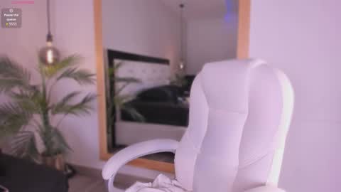    online show from 10/25/25, 12:02