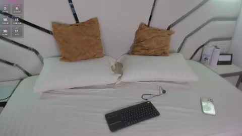 Snapshot of kendall_evanss_ chatting on 06/13/26, 07:12 kendall_evanss_ online show from 06/13/26, 07:12