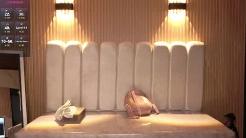 kendall_rossii_ online show from 11/23/25, 02:55