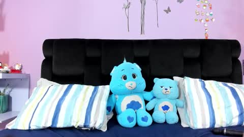 kendallwings online show from 12/17/25, 02:34