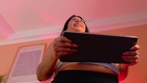   online show from 11/12/25, 10:15