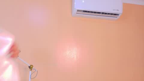 Snapshot of kendalmilleer chatting on 05/11/26, 09:04 online show from 05/11/26, 09:04