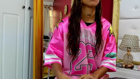 Snapshot of kendalstallyon chatting on 12/30/24, 03:35 Kendal online show from 12/30/24, 03:35