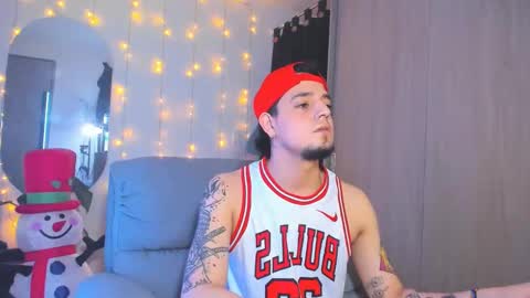 Snapshot of kendel_dimitri chatting on 12/14/24, 05:51 kendel_dimitri online show from 12/14/24, 05:51