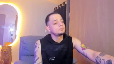 Snapshot of kendel_dimitri chatting on 01/26/25, 04:20 kendel_dimitri online show from 01/26/25, 04:20