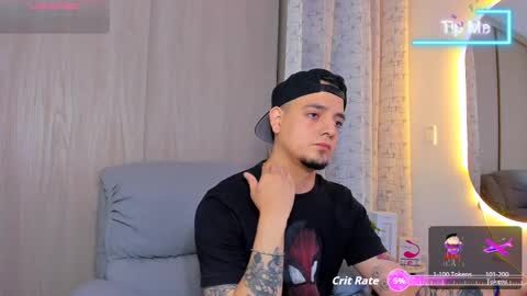 Snapshot of kendel_dimitri chatting on 10/04/25, 06:33 kendel_dimitri online show from 10/04/25, 06:33