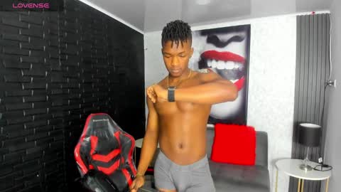 Snapshot of kender21_ chatting on 01/16/25, 04:28 Kender online show from 01/16/25, 04:28
