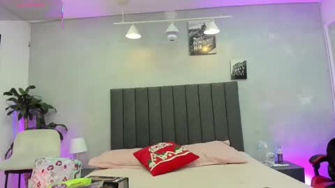 Kendra London online show from 01/06/26, 11:25