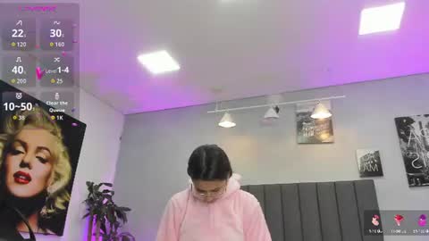 Snapshot of kendra_london chatting on 07/22/26, 11:13 Kendra London online show from 07/22/26, 11:13