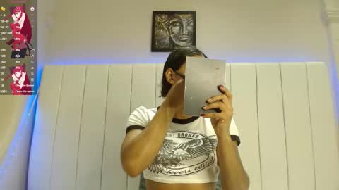 kendra_lux1 online show from 11/01/25, 01:13