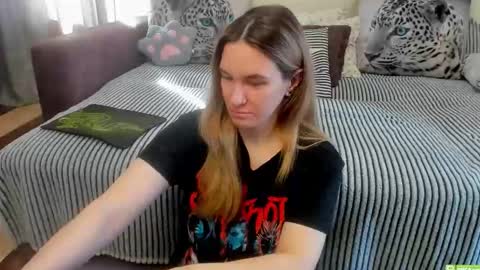 Kendra online show from 04/28/26, 02:27
