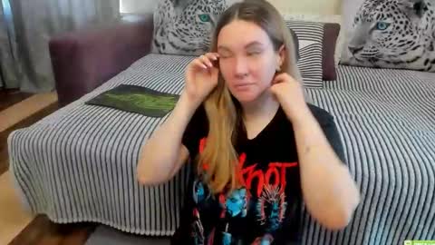 Kendra online show from 04/29/26, 12:37