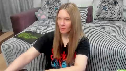Kendra online show from 05/10/26, 12:49