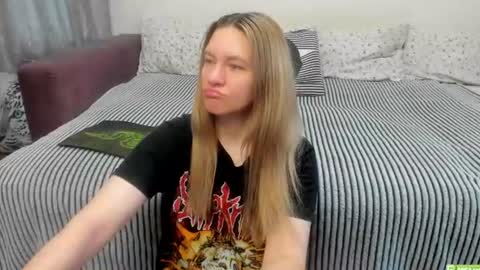 Kendra online show from 06/12/26, 12:42