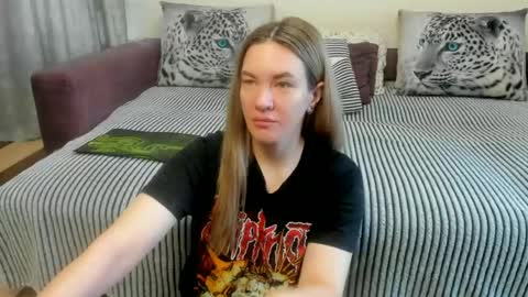 Kendra online show from 06/15/26, 11:40