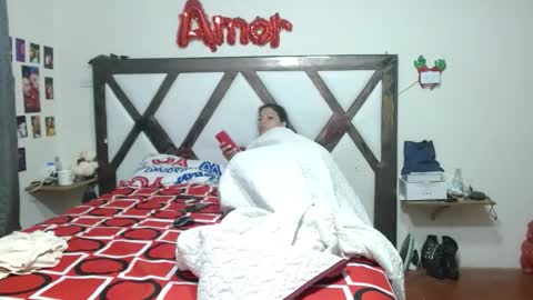 Snapshot of kendraandtommy chatting on 11/26/25, 03:40 Kendra And Miller online show from 11/26/25, 03:40