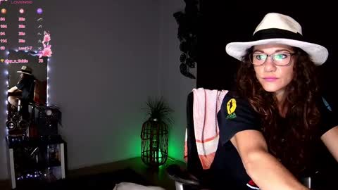 Kendra online show from 01/14/25, 02:19