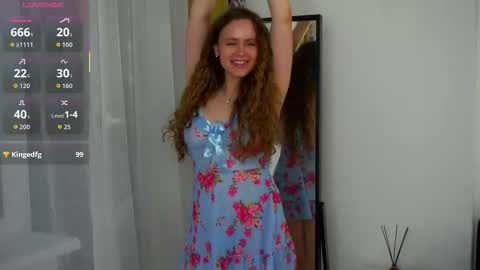 Kira online show from 10/04/25, 06:28