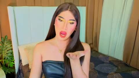 Snapshot of kendrahunter_____ chatting on 07/28/26, 11:17 Kendra online show from 07/28/26, 11:17