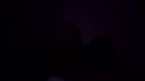 Snapshot of kendralamar77 chatting on 10/05/25, 03:27 T online show from 10/05/25, 03:27