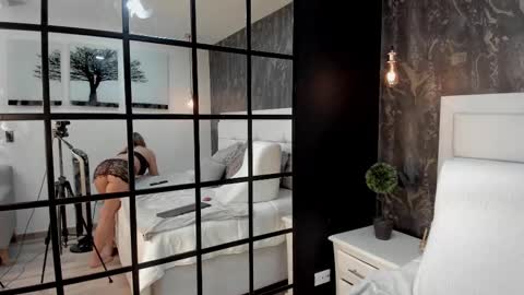 Snapshot of kendraleroy chatting on 03/12/25, 02:41 KENDRA online show from 03/12/25, 02:41