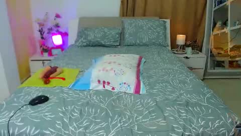 kendralove online show from 03/11/25, 02:10