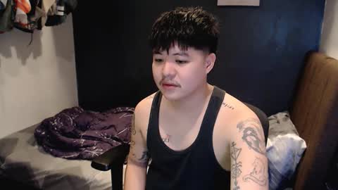 Snapshot of kenhotline911 chatting on 11/18/25, 03:27 ken online show from 11/18/25, 03:27