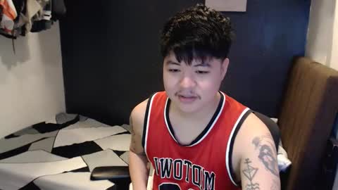 Snapshot of kenhotline911 chatting on 11/19/25, 02:39 ken online show from 11/19/25, 02:39