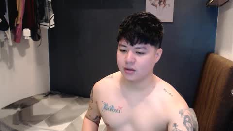 Snapshot of kenhotline911 chatting on 12/23/25, 06:33 ken online show from 12/23/25, 06:33