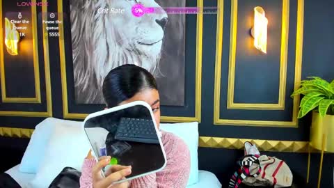 Kenia  online show from 03/08/25, 12:09