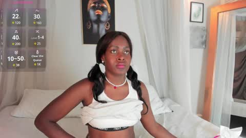 Snapshot of keniamontez chatting on 01/31/25, 08:32 Kenia online show from 01/31/25, 08:32