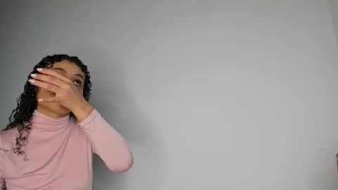 Snapshot of keniia_riizz chatting on 11/22/25, 11:04 Kenia online show from 11/22/25, 11:04